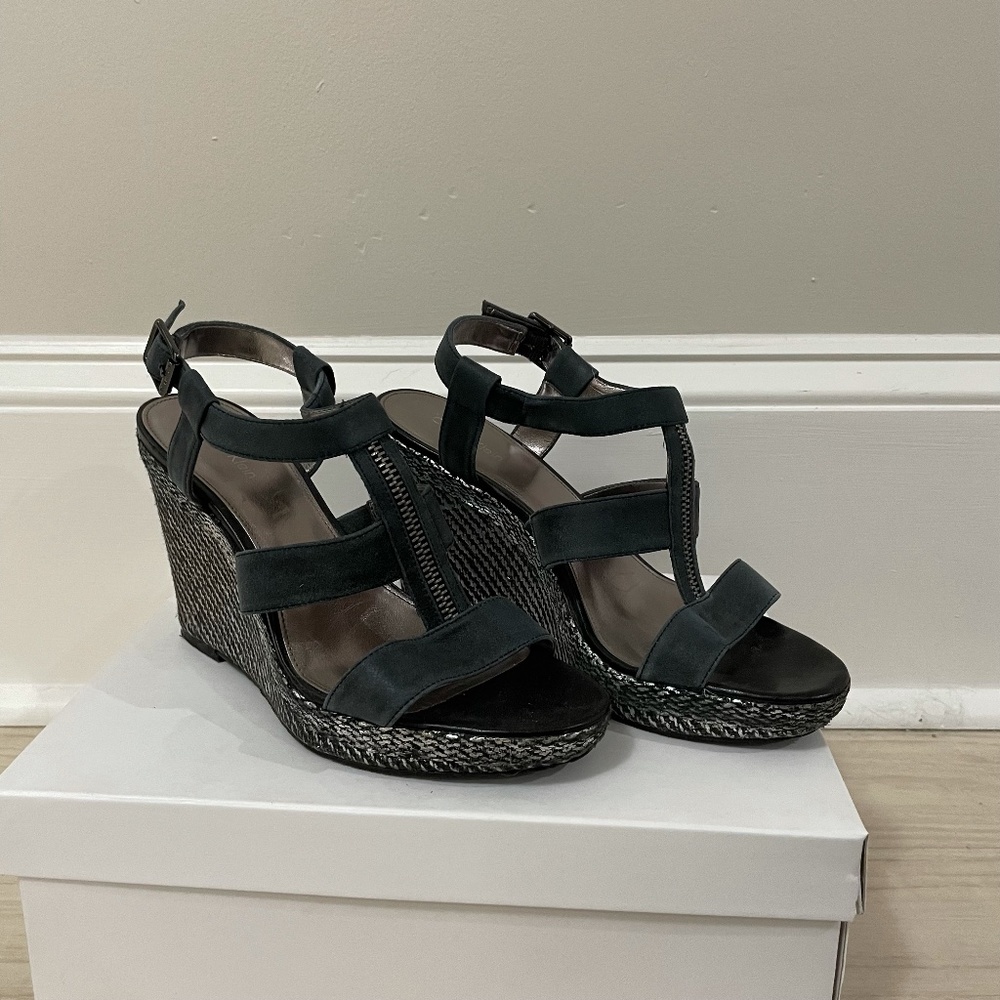 Calvin Klein Elise Dusty Leather - Size 8